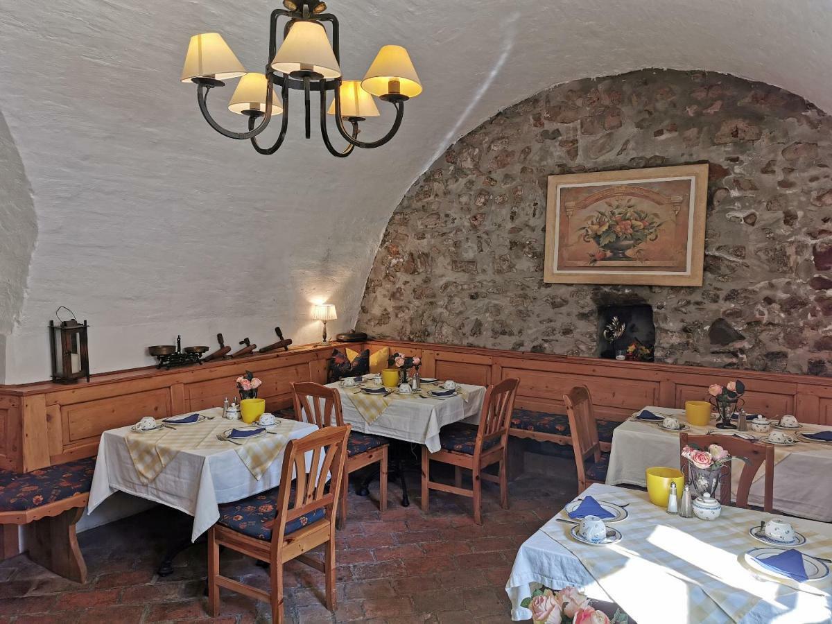 Hotel Schrannenhof 4*