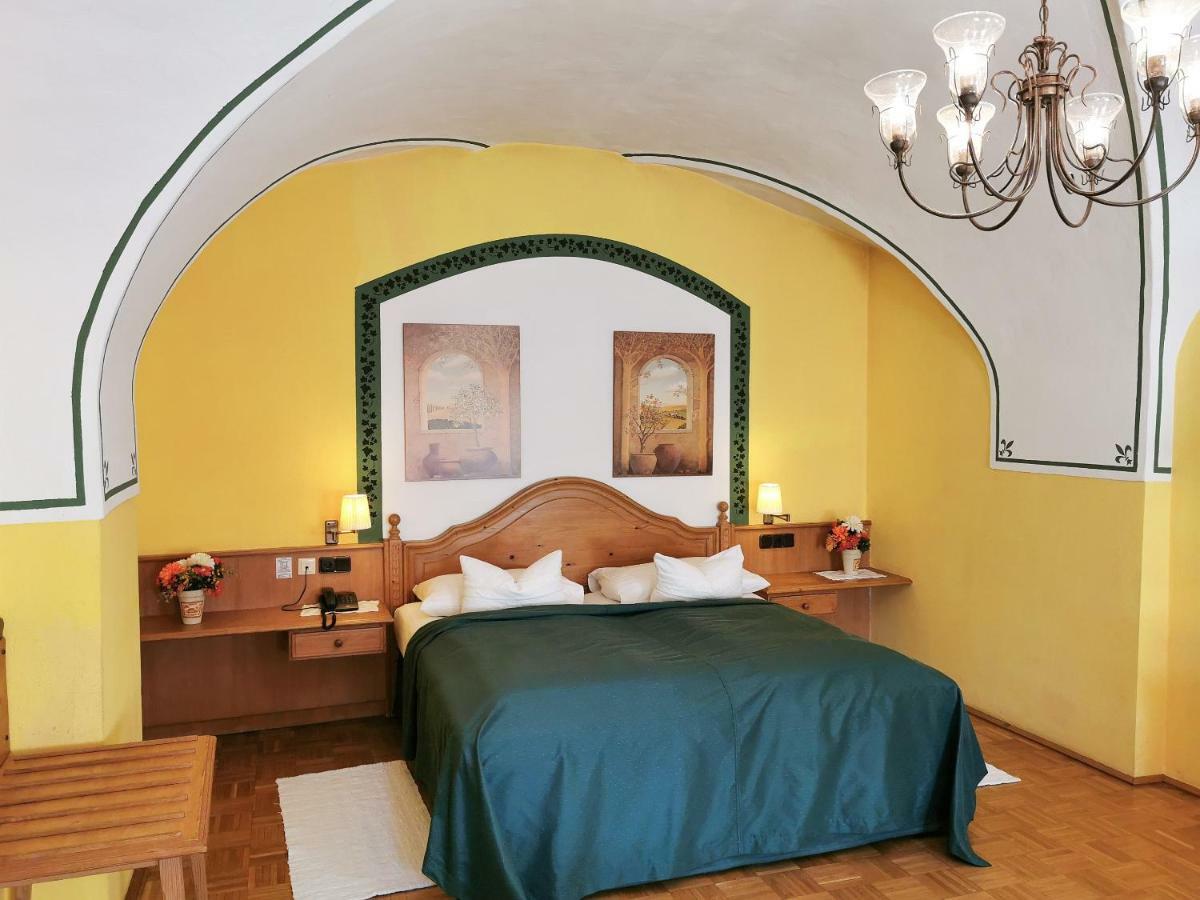 Schrannenhof 4*