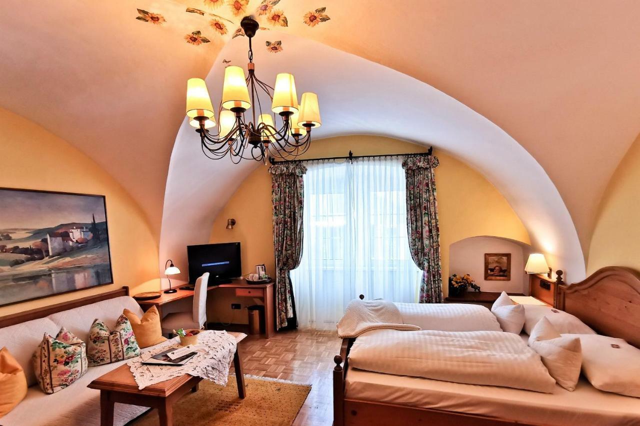 Schrannenhof 4*